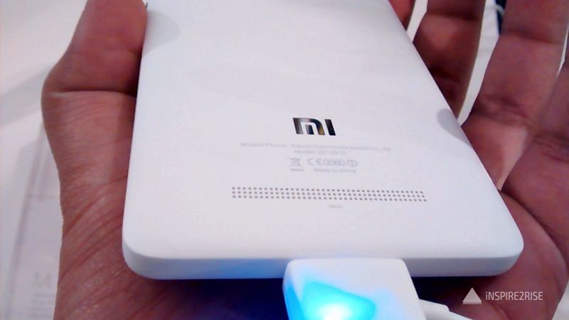 Xiaomi MI 4i review, back side of the mi 4i