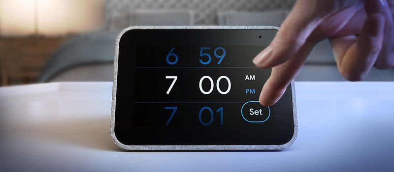 Lenovo Smart Clock Smart Display launched in India
